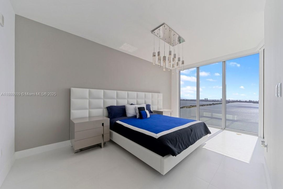 最近租的: $5,500 (2 贝兹, 3 浴室, 1223 平方英尺)