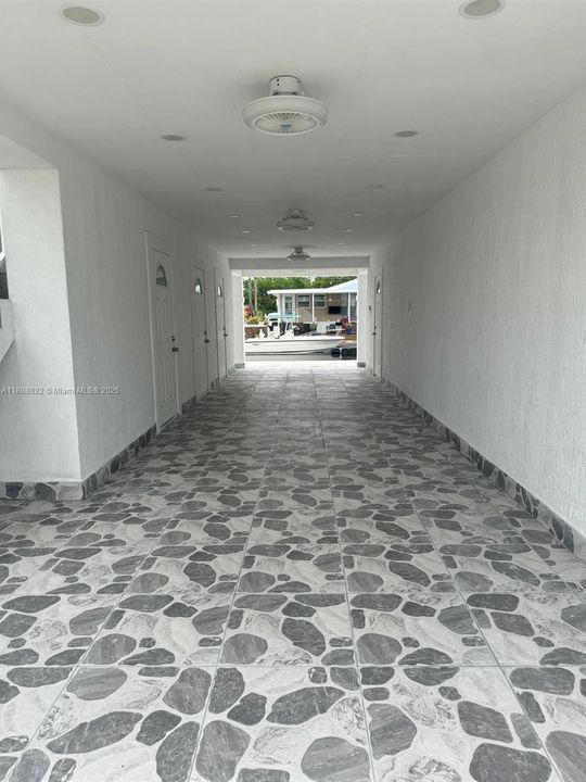 For Sale: $1,600,000 (4 beds, 4 baths, 1350 Square Feet)