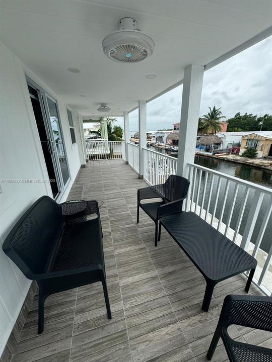 For Sale: $1,600,000 (4 beds, 4 baths, 1350 Square Feet)