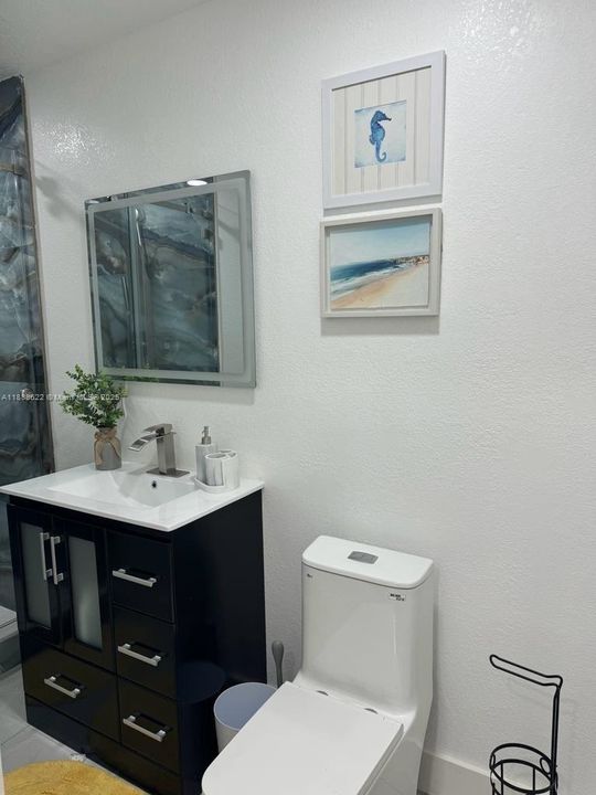 For Sale: $1,600,000 (4 beds, 4 baths, 1350 Square Feet)