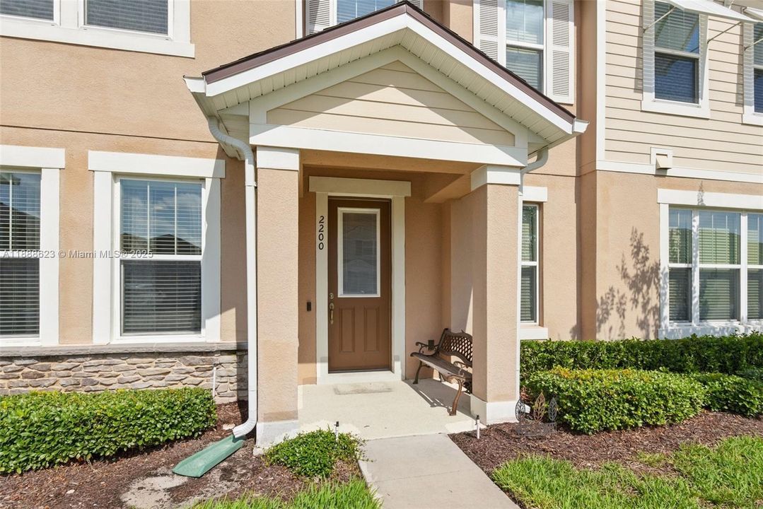 На продажу: $359,900 (3 спален, 2 ванн, 1600 Квадратных фут)