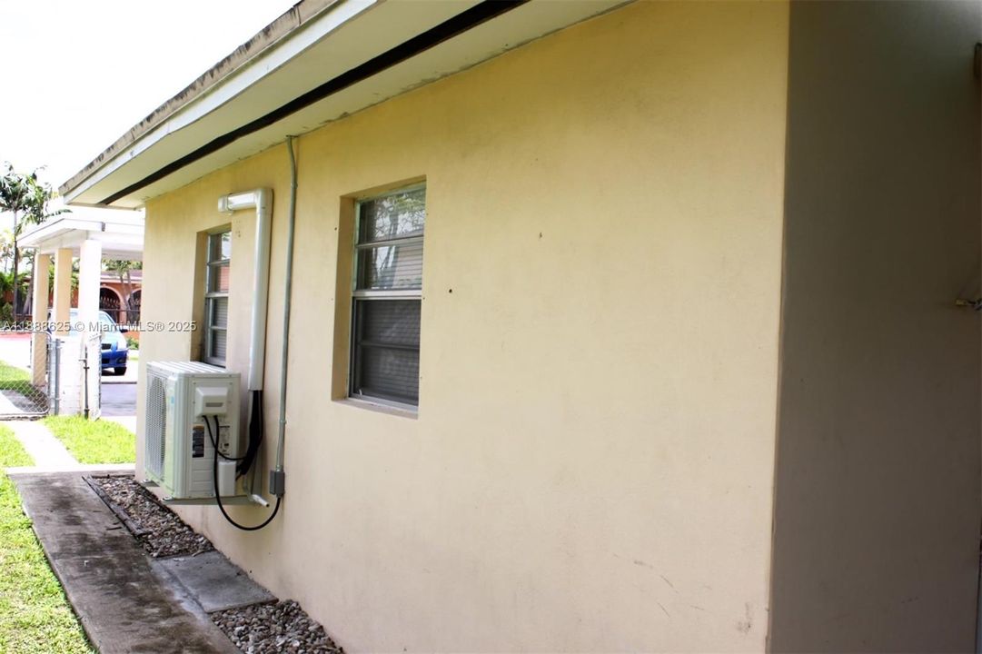 Recientemente alquilado: $1,575 (1 camas, 1 baños, 1488 Pies cuadrados)