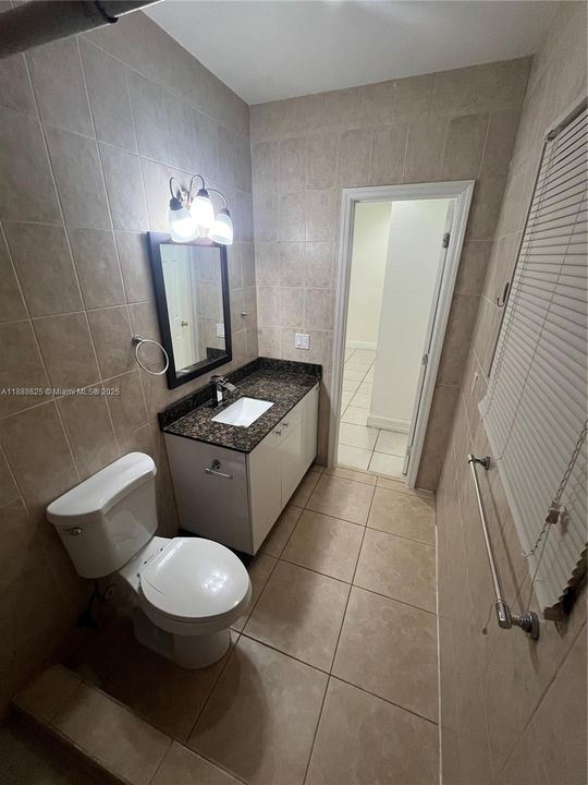 Recientemente alquilado: $1,575 (1 camas, 1 baños, 1488 Pies cuadrados)