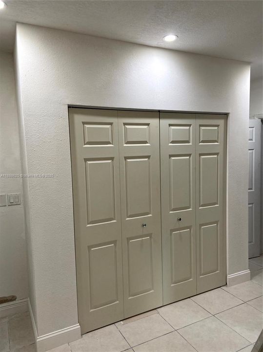 Recientemente alquilado: $1,575 (1 camas, 1 baños, 1488 Pies cuadrados)