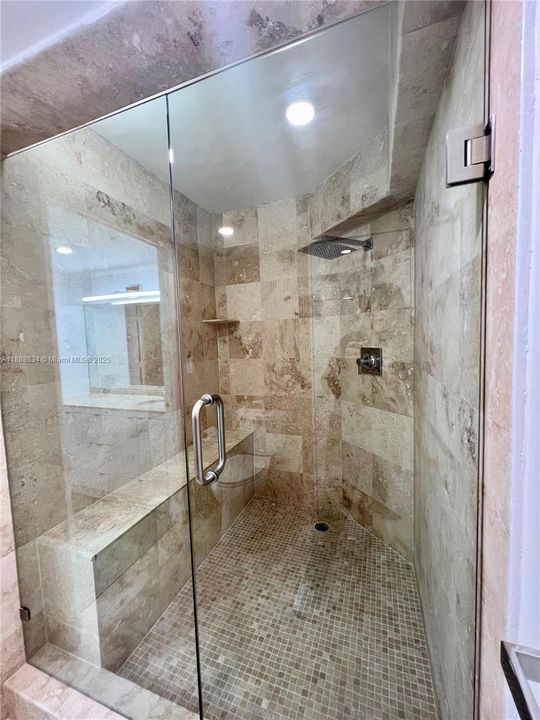 Под контрактом: $4,380 (2 спален, 2 ванн, 1467 Квадратных фут)