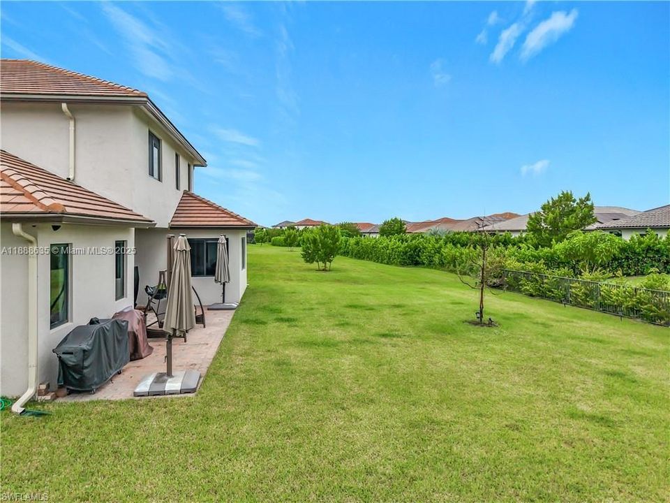 For Sale: $689,000 (4 beds, 4 baths, 3522 Square Feet)