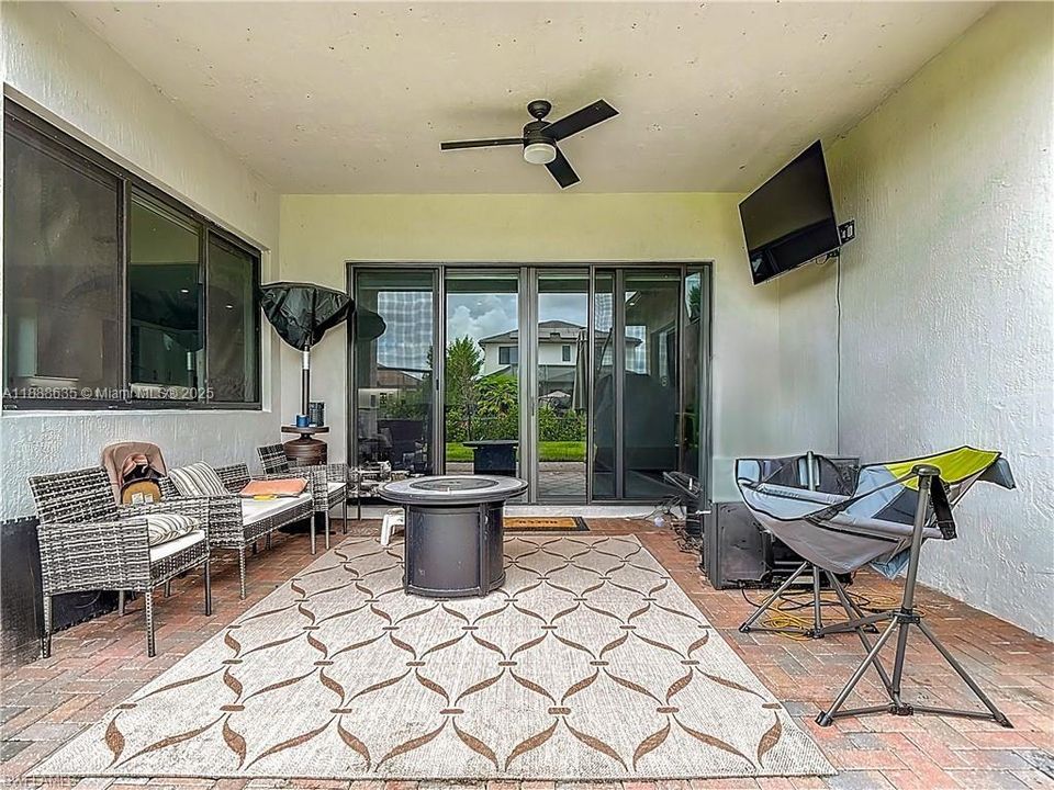 For Sale: $689,000 (4 beds, 4 baths, 3522 Square Feet)