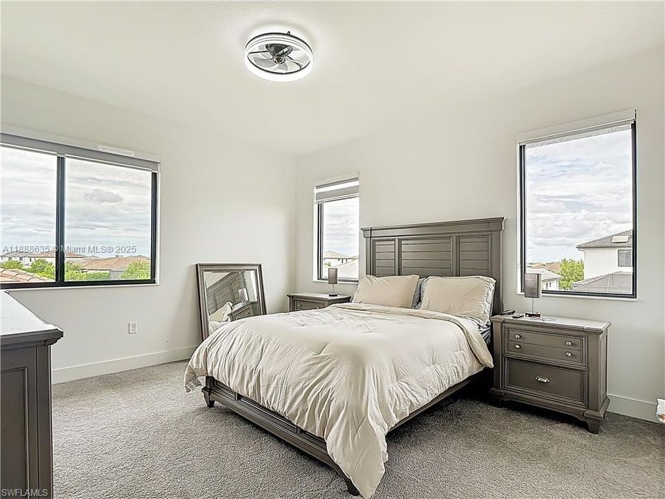 For Sale: $689,000 (4 beds, 4 baths, 3522 Square Feet)