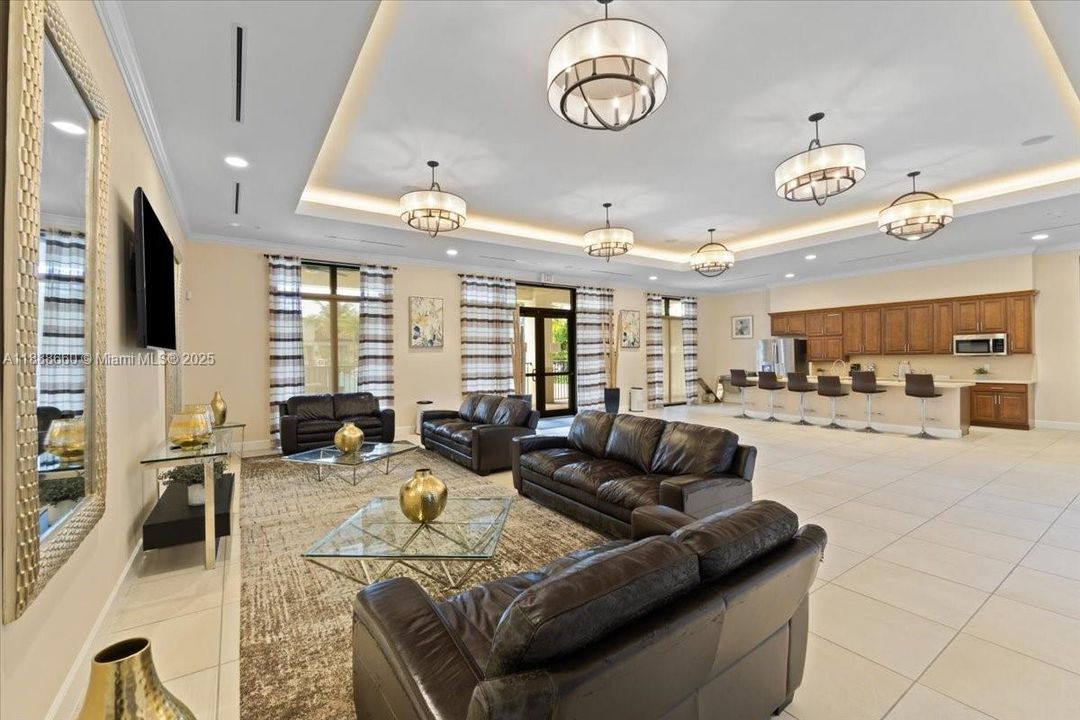 Active With Contract: $695,000 (5 beds, 3 baths, 2444 Square Feet)