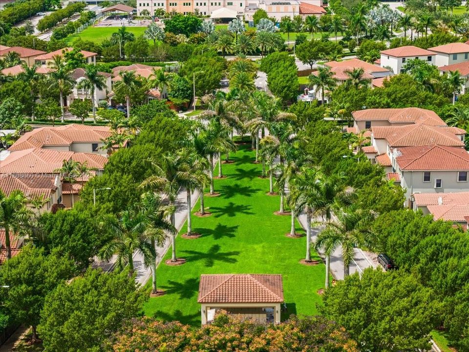 Active With Contract: $695,000 (5 beds, 3 baths, 2444 Square Feet)