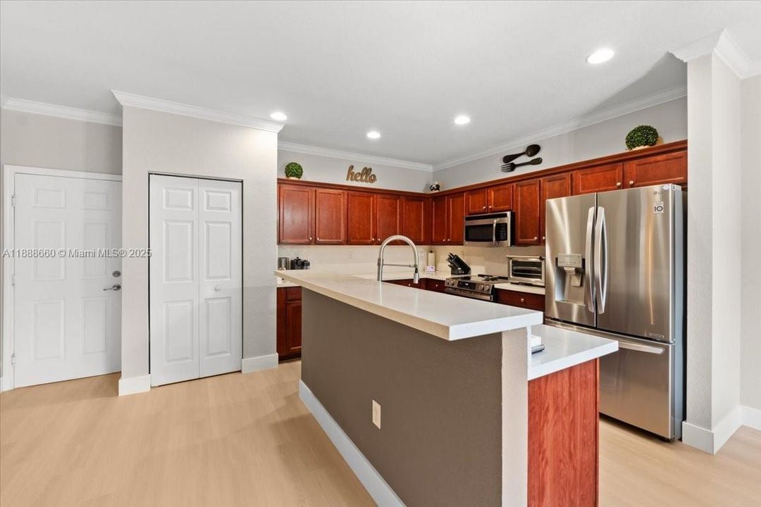 Active With Contract: $695,000 (5 beds, 3 baths, 2444 Square Feet)