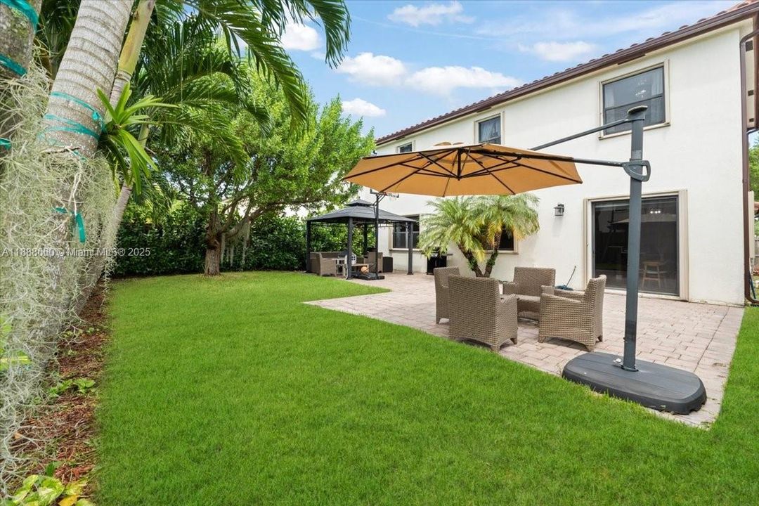 Active With Contract: $695,000 (5 beds, 3 baths, 2444 Square Feet)