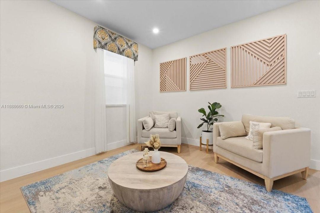 Active With Contract: $695,000 (5 beds, 3 baths, 2444 Square Feet)