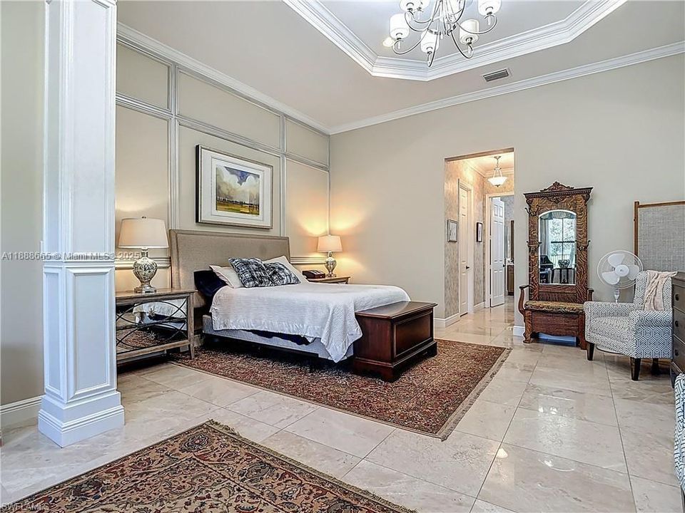 For Sale: $845,000 (5 beds, 5 baths, 3947 Square Feet)