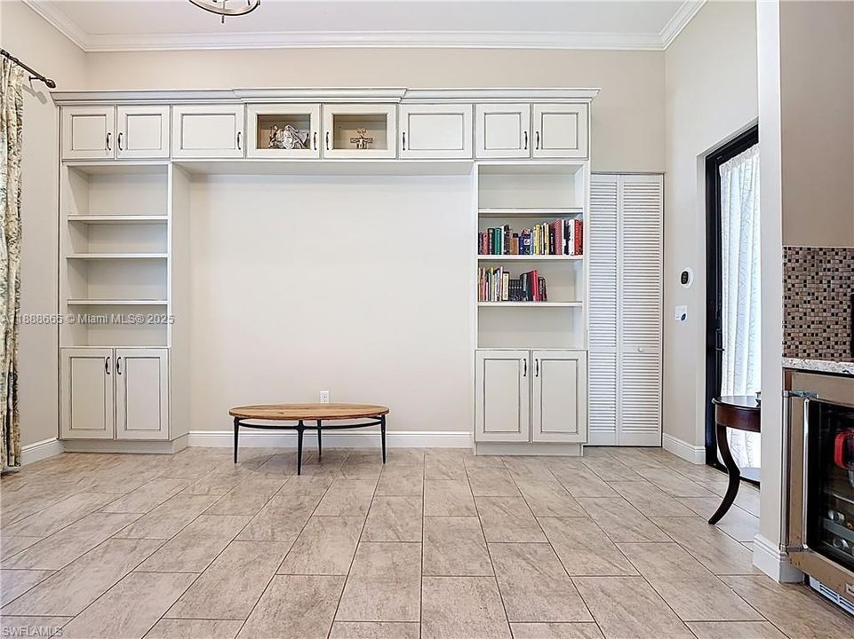 For Sale: $845,000 (5 beds, 5 baths, 3947 Square Feet)