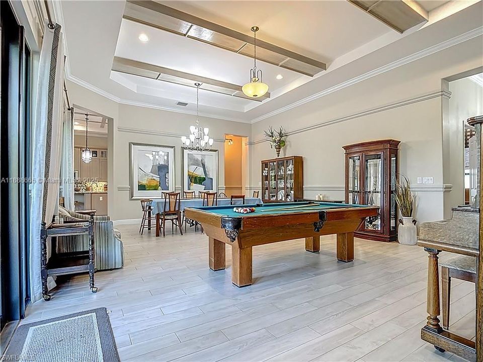 For Sale: $845,000 (5 beds, 5 baths, 3947 Square Feet)