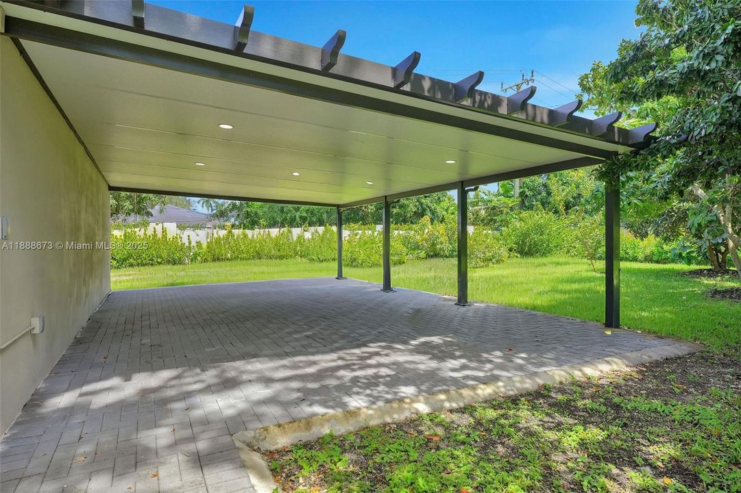 На продажу: $4,180,000 (7 спален, 6 ванн, 6045 Квадратных фут)