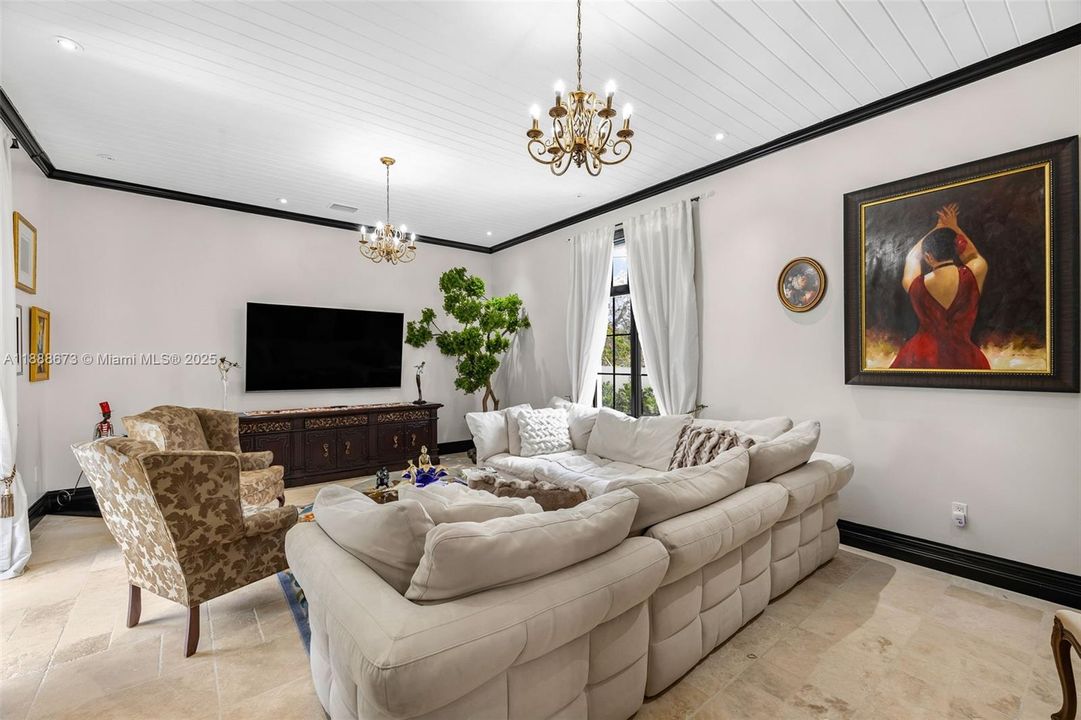 На продажу: $4,180,000 (7 спален, 6 ванн, 6045 Квадратных фут)