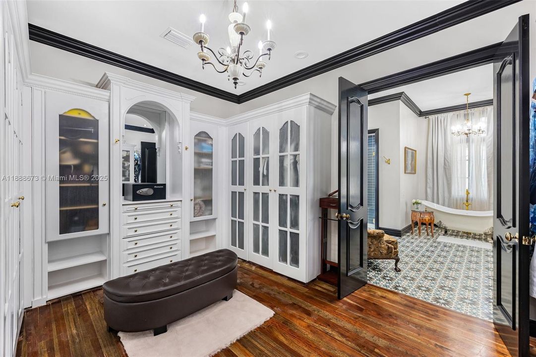 На продажу: $4,180,000 (7 спален, 6 ванн, 6045 Квадратных фут)