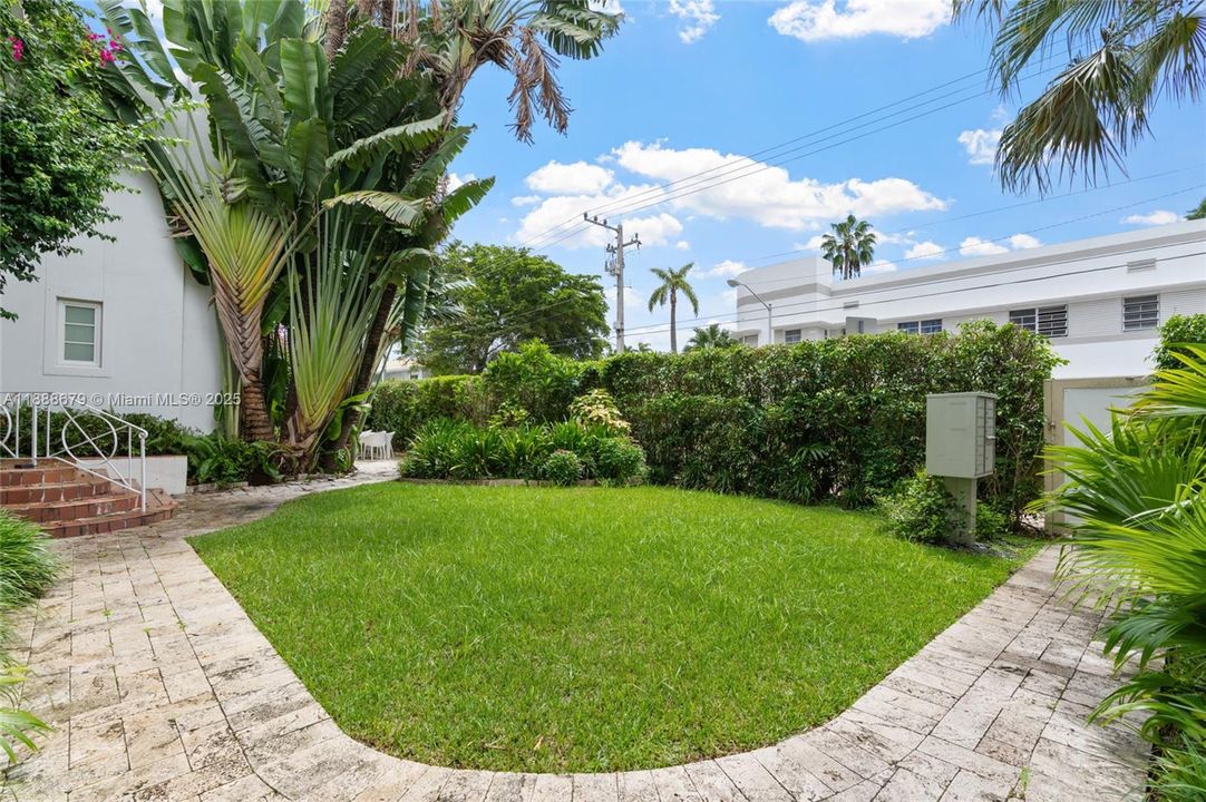 最近售出: $540,000 (2 贝兹, 2 浴室, 1053 平方英尺)