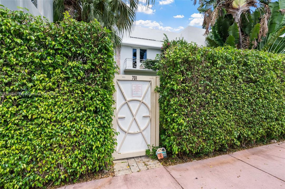 最近售出: $540,000 (2 贝兹, 2 浴室, 1053 平方英尺)