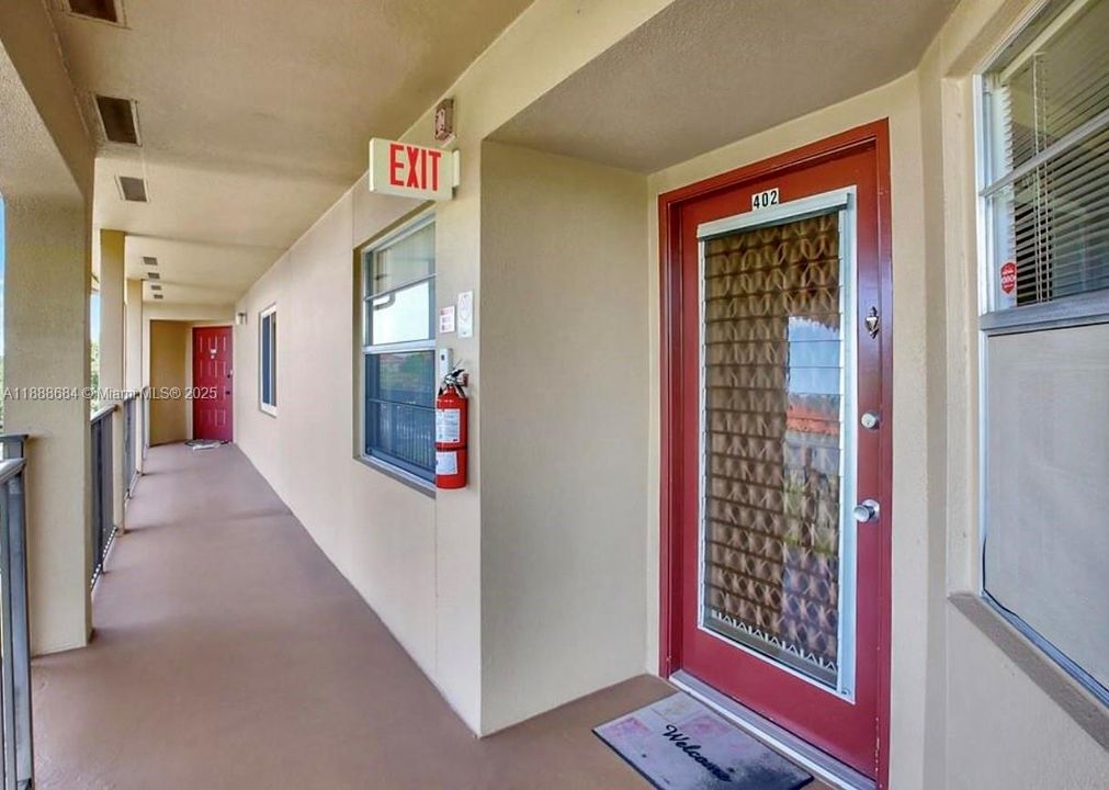 Recently Rented: $1,999 (2 beds, 2 baths, 1100 Square Feet)