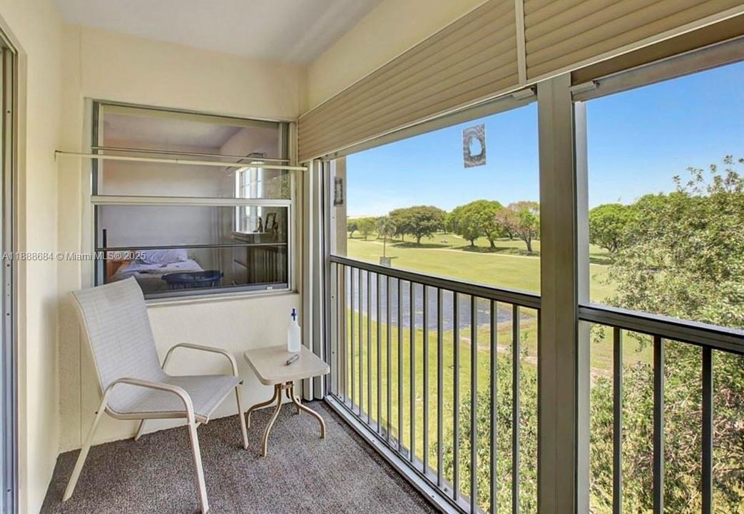 Recently Rented: $1,999 (2 beds, 2 baths, 1100 Square Feet)