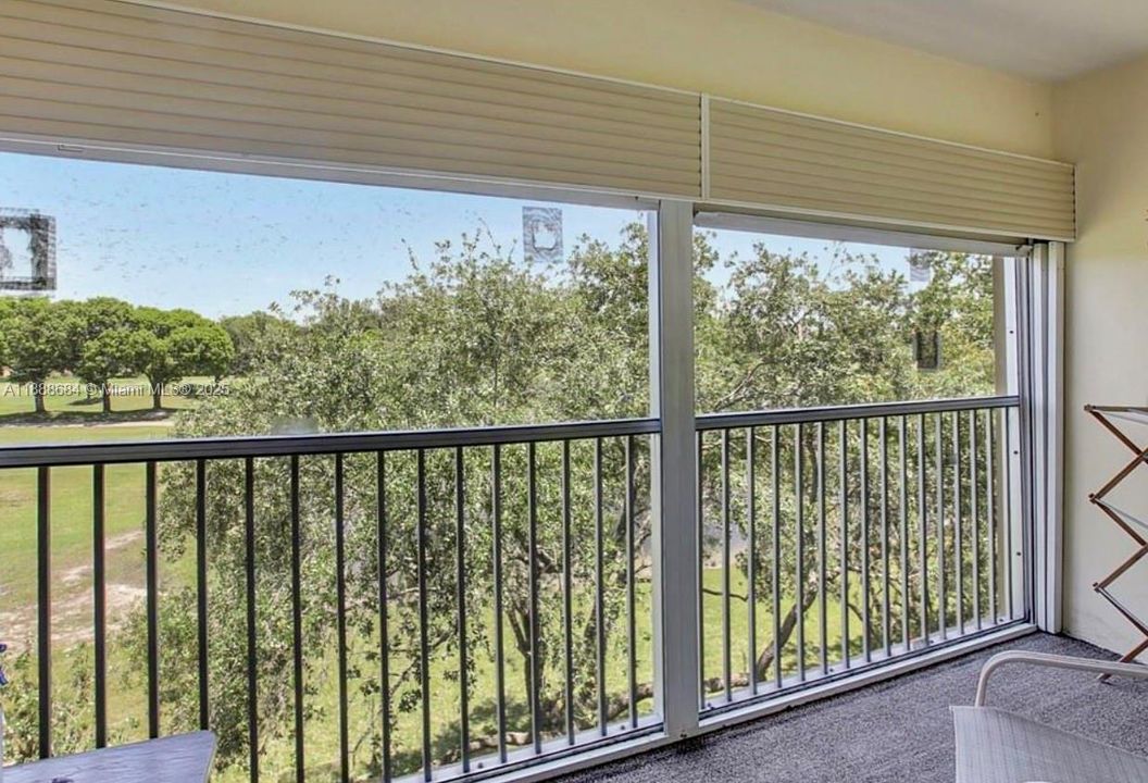 Recently Rented: $1,999 (2 beds, 2 baths, 1100 Square Feet)