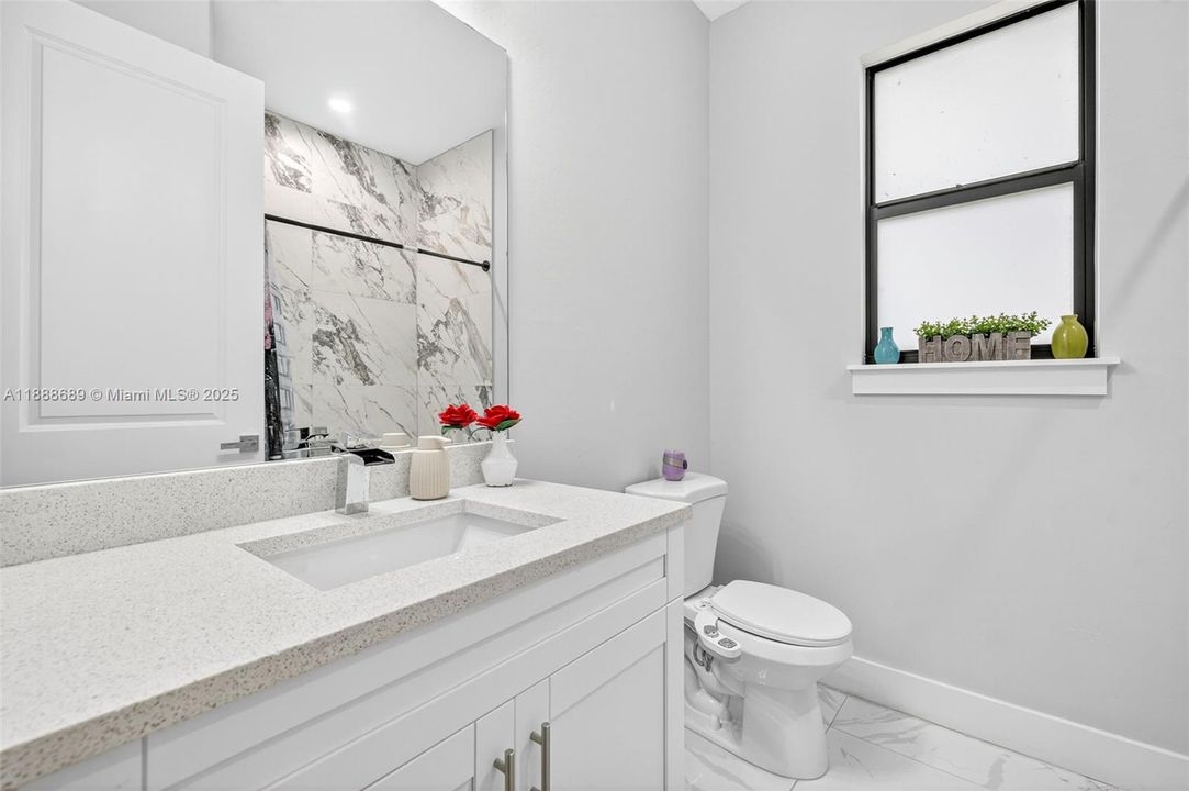 For Sale: $640,000 (3 beds, 2 baths, 1539 Square Feet)