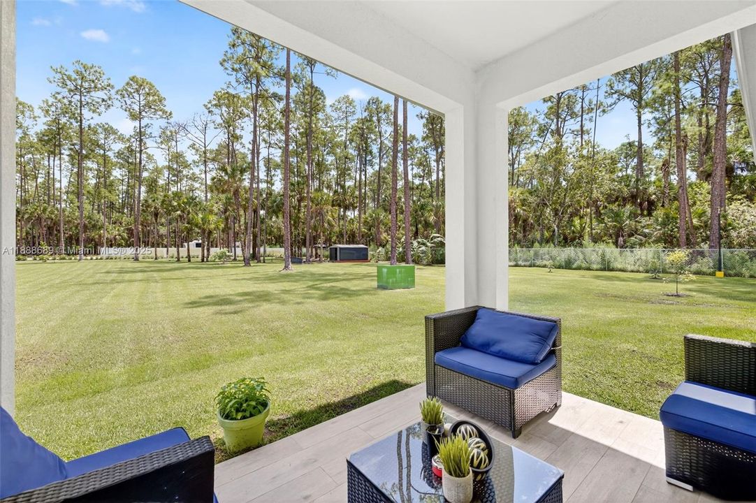 For Sale: $640,000 (3 beds, 2 baths, 1539 Square Feet)