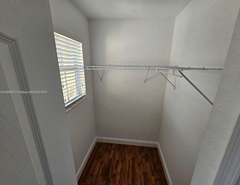 待售: $439,900 (3 贝兹, 3 浴室, 1270 平方英尺)