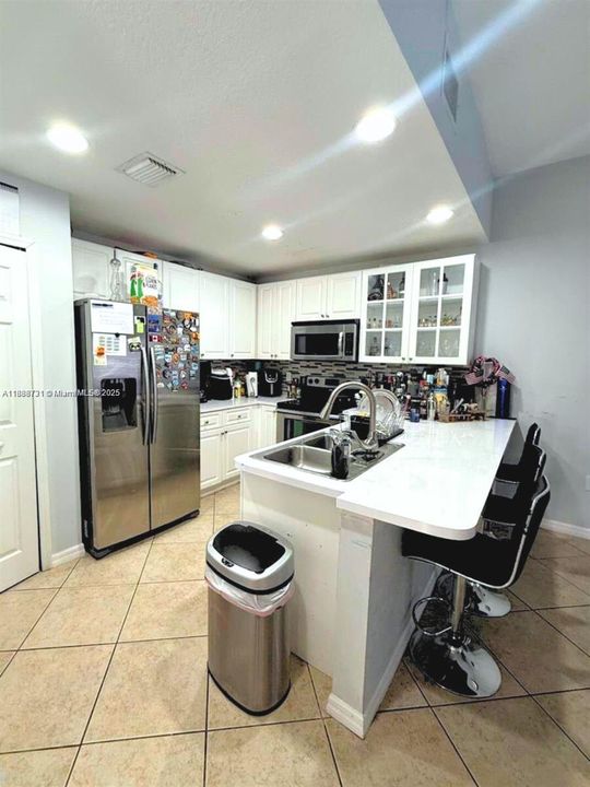 En Venta: $380,000 (3 camas, 2 baños, 1383 Pies cuadrados)