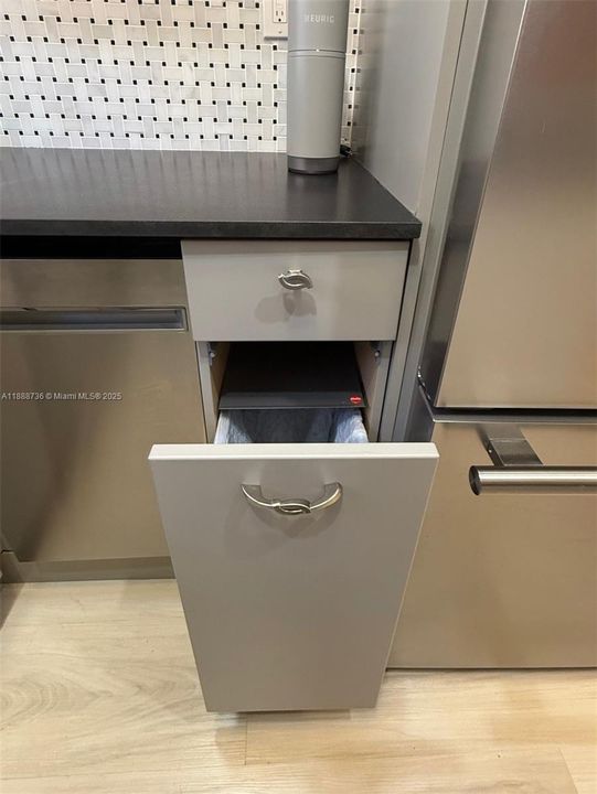 trashcan drawer