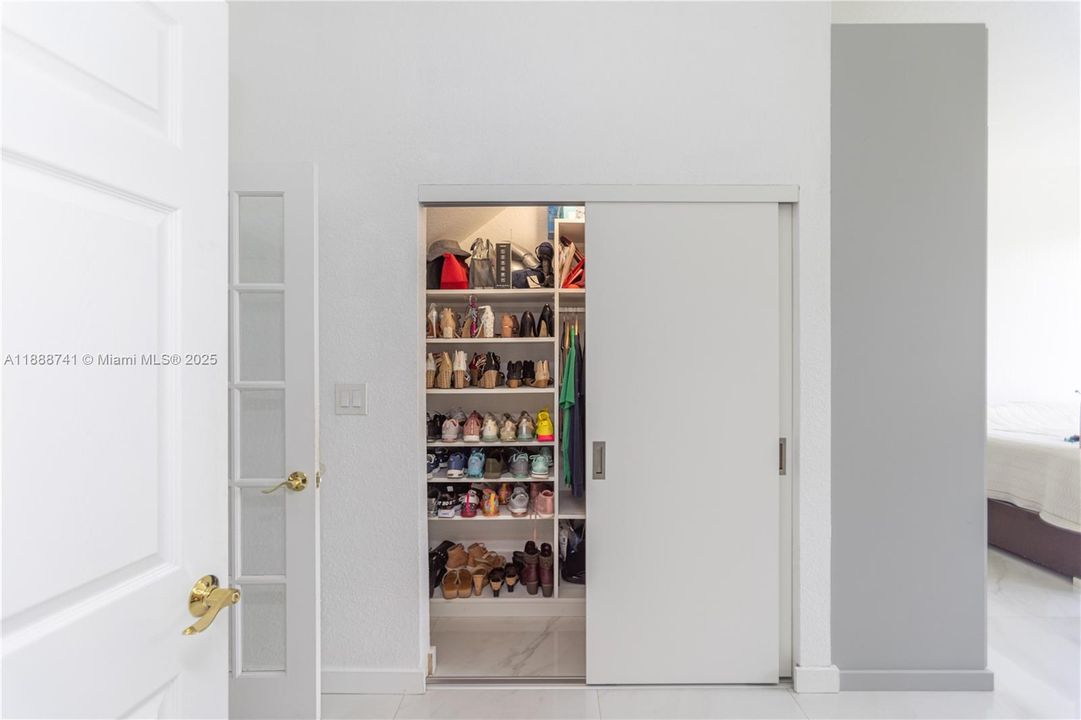 Master Bed closet