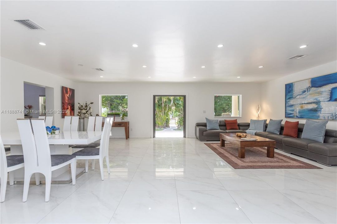 For Sale: $1,685,000 (5 beds, 3 baths, 3588 Square Feet)