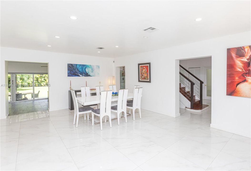 For Sale: $1,685,000 (5 beds, 3 baths, 3588 Square Feet)