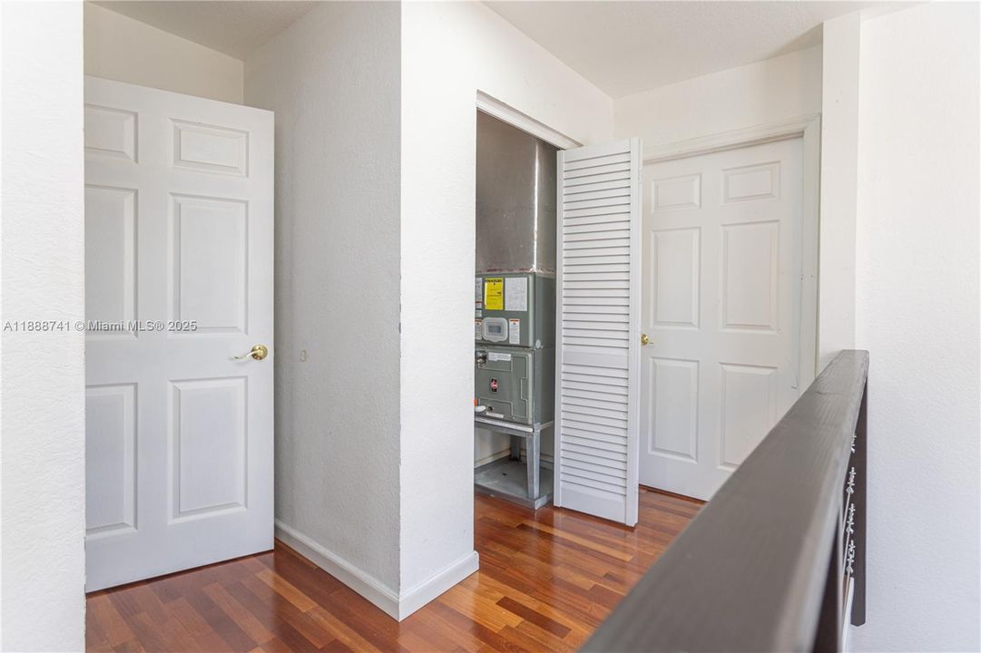 For Sale: $1,685,000 (5 beds, 3 baths, 3588 Square Feet)