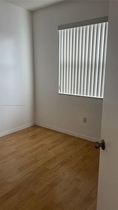 Active With Contract: $450,000 (3 beds, 2 baths, 1210 Square Feet)