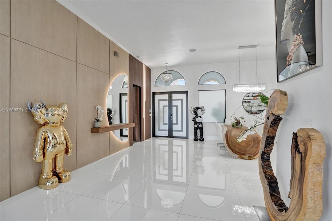 En Venta: $1,900,000 (5 camas, 3 baños, 3273 Pies cuadrados)