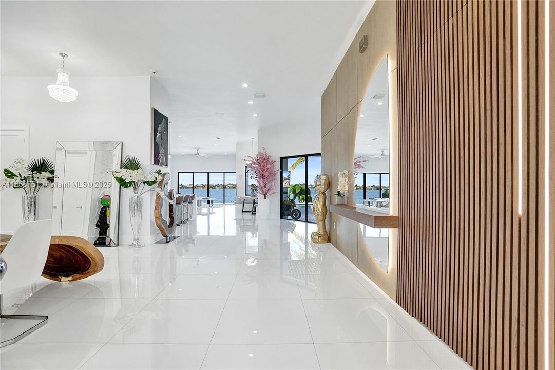 En Venta: $1,900,000 (5 camas, 3 baños, 3273 Pies cuadrados)