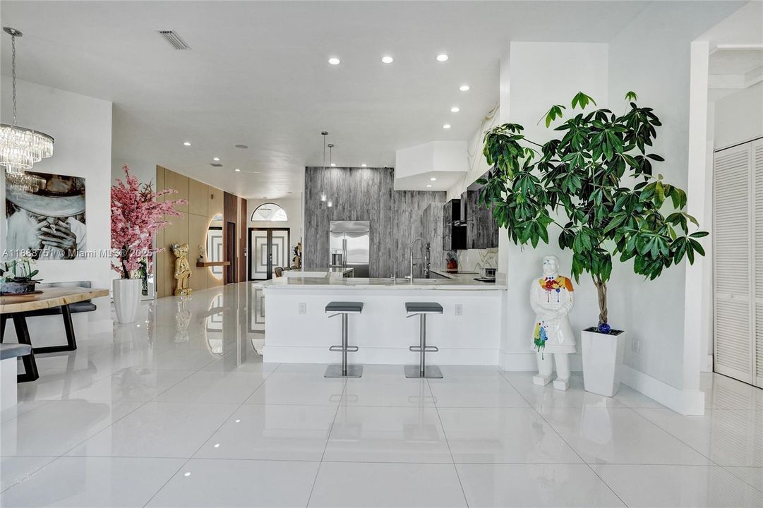 En Venta: $1,900,000 (5 camas, 3 baños, 3273 Pies cuadrados)