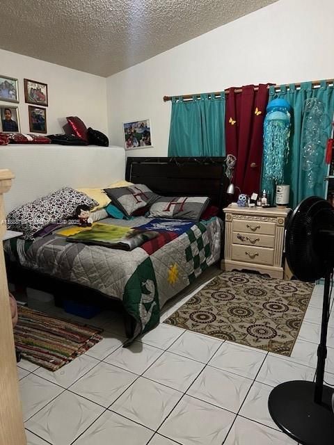 Activo con contrato: $435,000 (3 camas, 2 baños, 1506 Pies cuadrados)