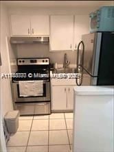 Active With Contract: $1,750 (0 beds, 1 baths, 443 Square Feet)