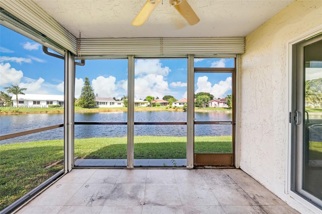 Под контрактом: $450,000 (3 спален, 2 ванн, 2231 Квадратных фут)