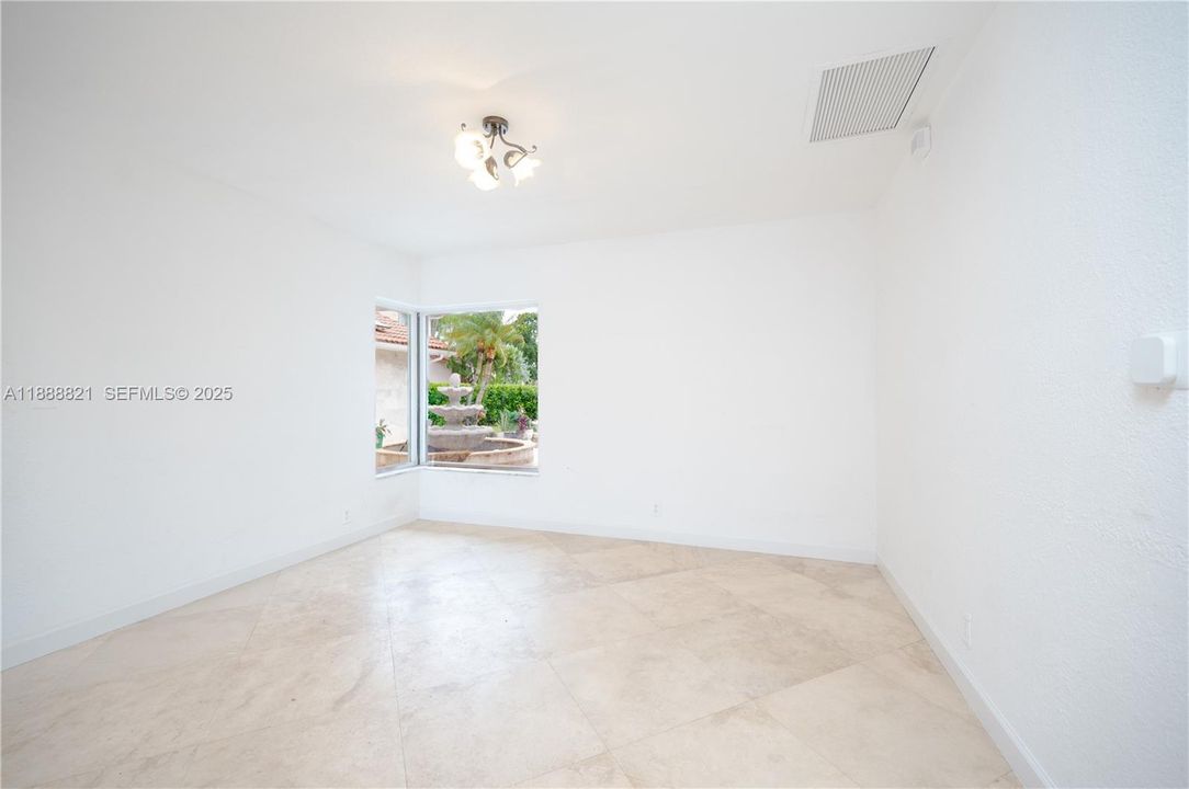 For Rent: $7,850 (4 beds, 2 baths, 2683 Square Feet)