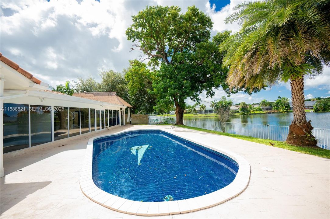 For Rent: $7,850 (4 beds, 2 baths, 2683 Square Feet)