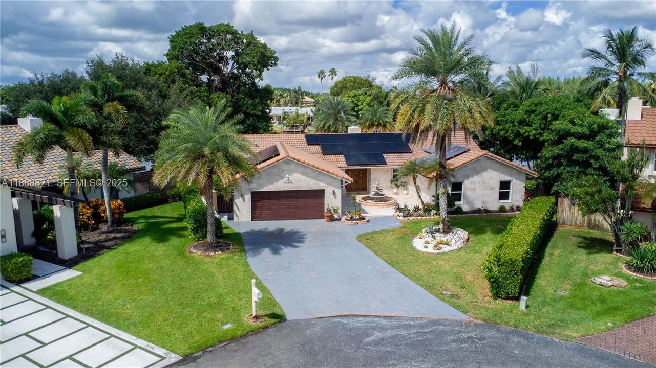 For Rent: $7,850 (4 beds, 2 baths, 2683 Square Feet)