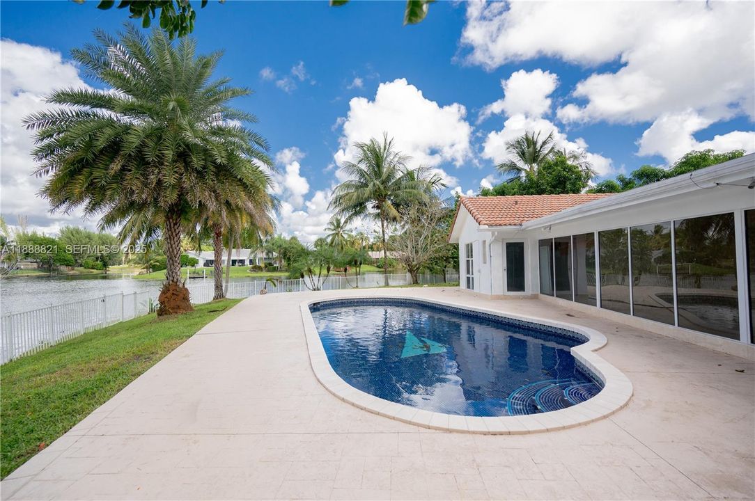 For Rent: $7,850 (4 beds, 2 baths, 2683 Square Feet)