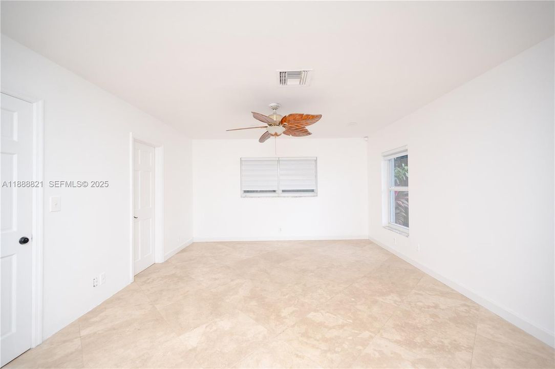 For Rent: $7,850 (4 beds, 2 baths, 2683 Square Feet)