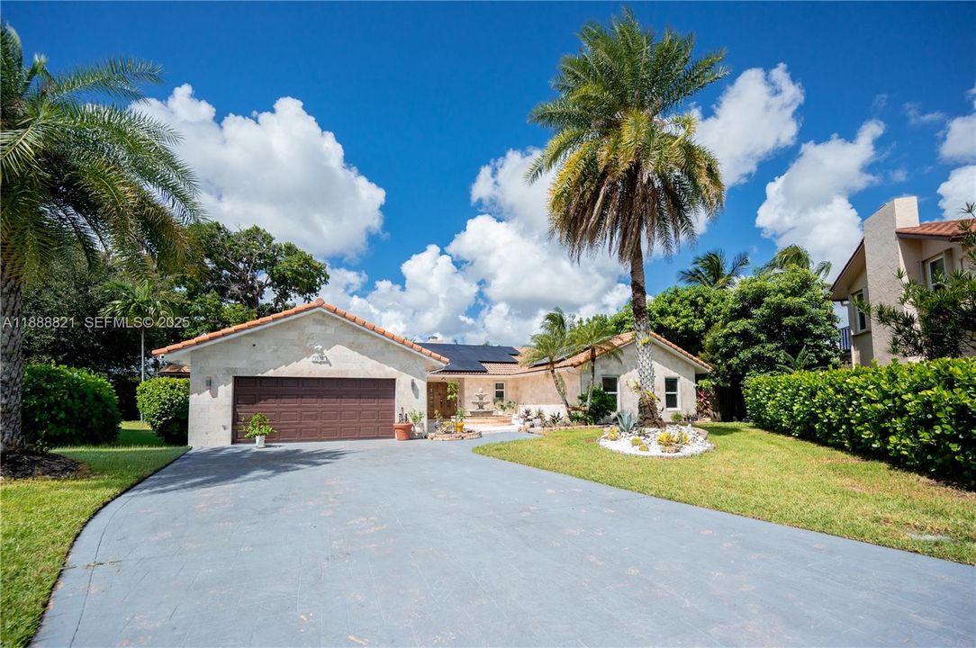 For Rent: $7,850 (4 beds, 2 baths, 2683 Square Feet)